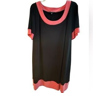 Tiana B. Black and Coral Colorblock Dress 1X Scoop Neck Short Sleeve 35in long